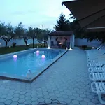 بيت للعطل Bungalow Porec