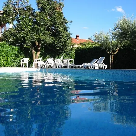 Bungalow Porec * بوريتش