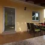 Semesterbostad Bungalow Porec *