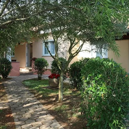 Bungalow Porec Casa de Férias Poreč