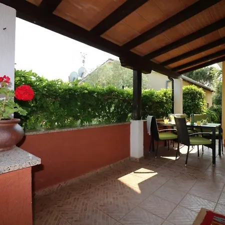 Bungalow Porec (4400-7) Poreč