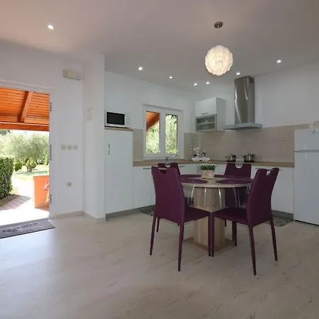 Casa de Férias Bungalow Porec *