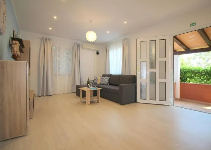 Дом отдыха Bungalow Porec *