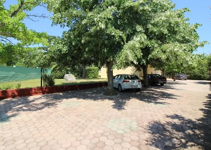 Дом отдыха Bungalow Porec *